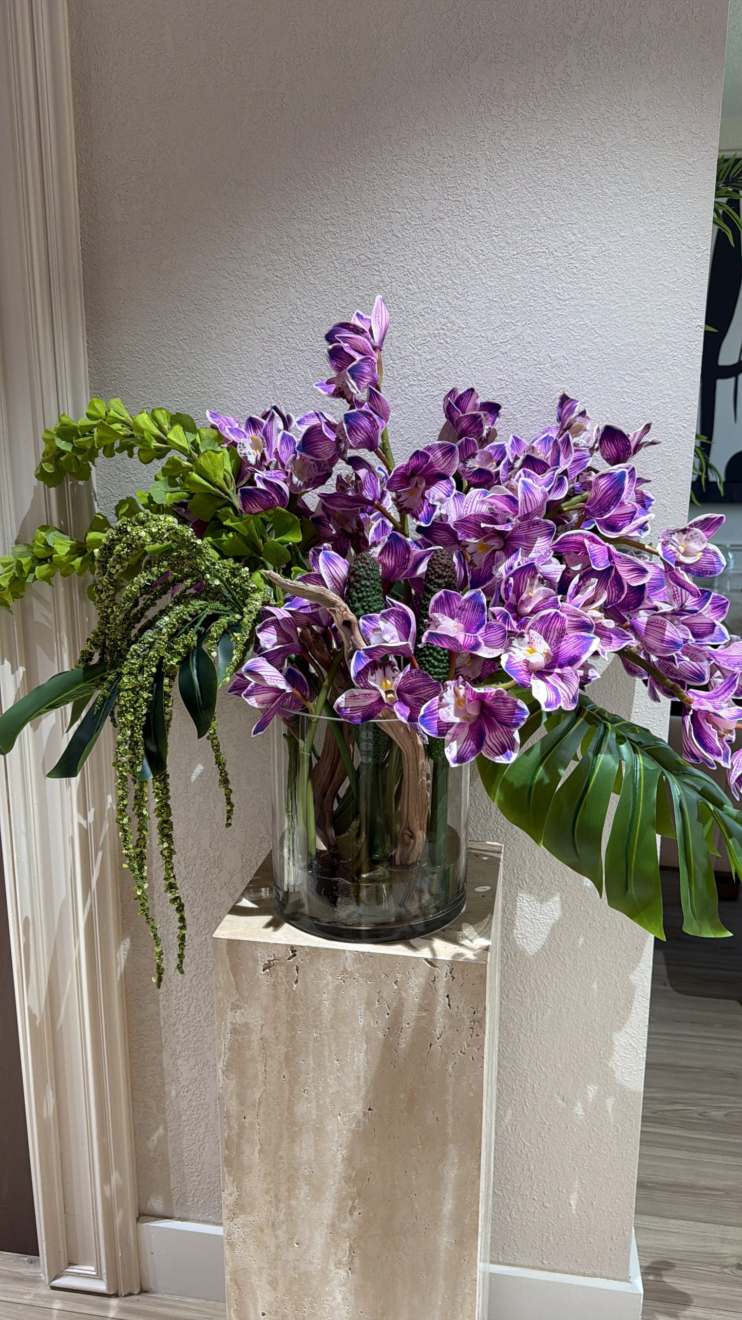 512-purple Elegance